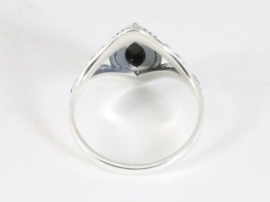 Fijne bewerkte zilveren ring met onyx afbeelding 3