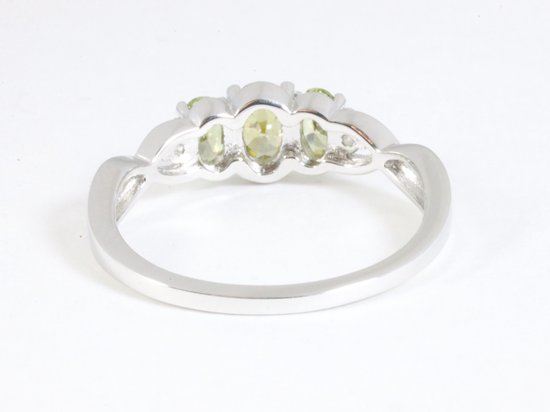 Hoogglans zilveren ring met groene amethist en witte topaas afbeelding 3