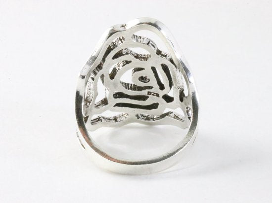 Grote opengewerkte zilveren ring met roos motief afbeelding 3