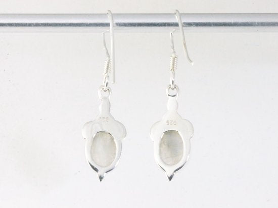 Fijne bewerkte zilveren oorbellen met regenboog maansteen afbeelding 3