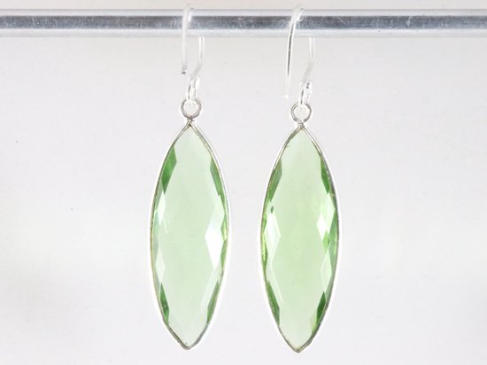Lange zilveren oorbellen met groene amethist afbeelding 2