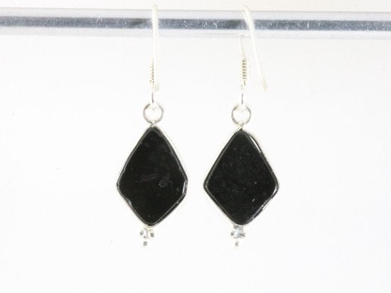 Fijne zilveren oorbellen met onyx afbeelding 2