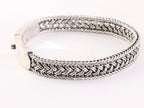 Gevlochten zilveren armband met kliksluiting afbeelding 2