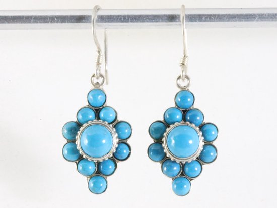 Traditionele bewerkte zilveren oorbellen met blauwe turkoois afbeelding 4