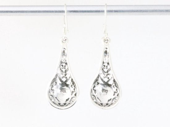 Opengewerkte zilveren oorbellen met blauwe schelp afbeelding 3