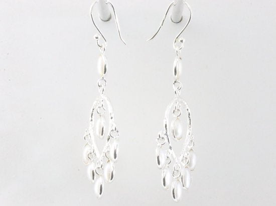 Lange zilveren oorbellen met parel afbeelding 2