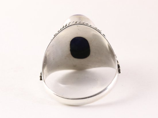 Bewerkte zilveren ring met lapis lazuli afbeelding 3
