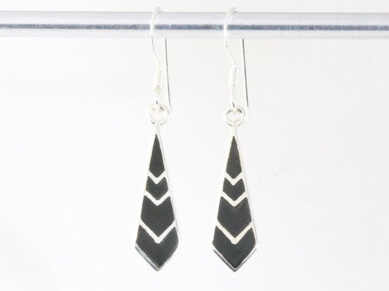 Fijne zilveren oorbellen met onyx afbeelding 4