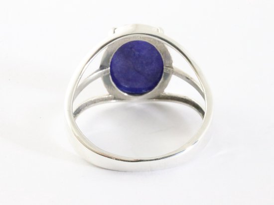 Opengewerkte zilveren ring met blauwe saffier afbeelding 3