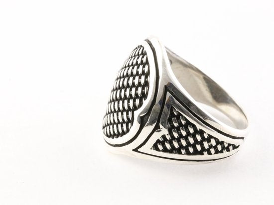 Zware bewerkte zilveren herenring afbeelding 2