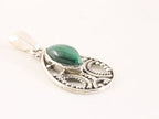 Fijne opengewerkte zilveren hanger met malachiet aan ketting afbeelding 2