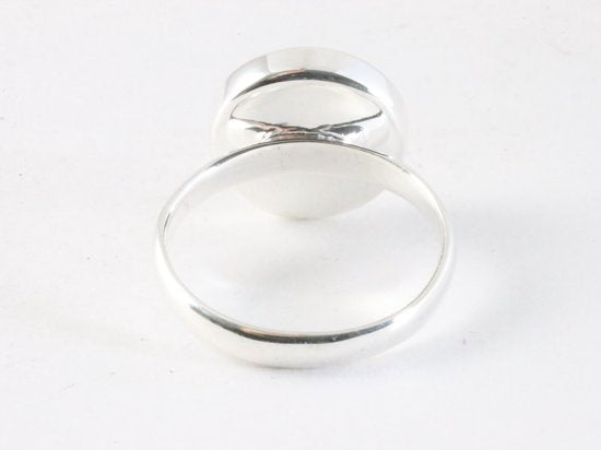 Ronde hoogglans zilveren ring met parelmoer afbeelding 3