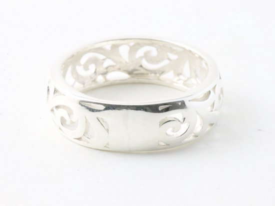 Opengewerkte zilveren ring afbeelding 2