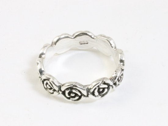 Fijne zilveren ring met roosjes afbeelding 2