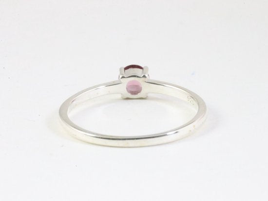 Fijne hoogglans zilveren ring met rhodoliet afbeelding 3