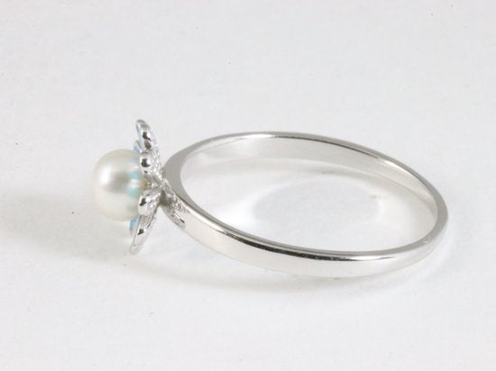 Fijne hoogglans zilveren ring met zoetwater parel en Australische opaal afbeelding 2