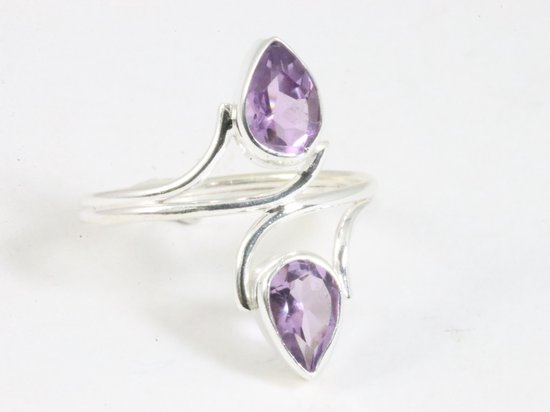 Fijne zilveren ring met amethist afbeelding 1