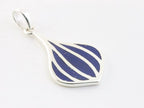 Hoogglans zilveren hanger met lapis lazuli aan ketting afbeelding 2