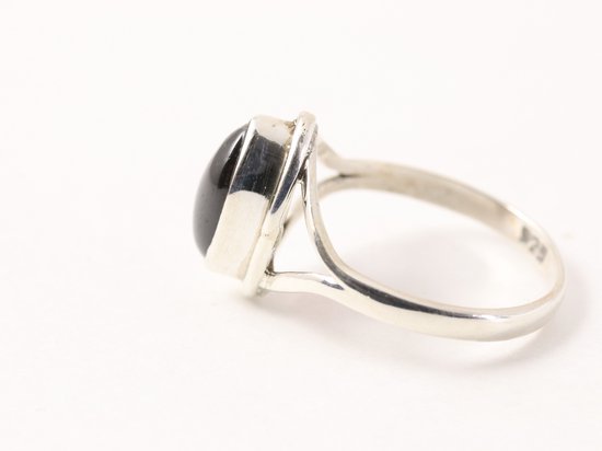 Fijne zilveren ring met granaat afbeelding 2