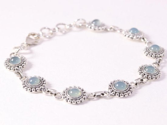 Bewerkte zilveren armband met aqua chalcedoon afbeelding 2
