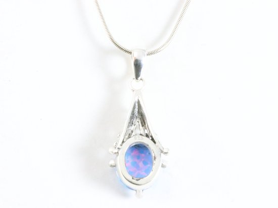 Bewerkte zilveren hanger met Australische opaal aan ketting afbeelding 3