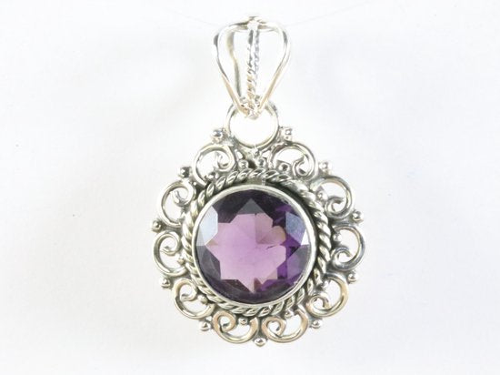 Ronde opengewerkte zilveren hanger met amethist afbeelding 4