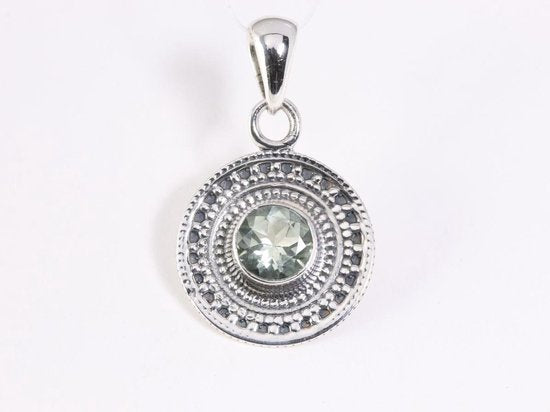 Fijne bewerkte ronde zilveren hanger met groene amethist afbeelding 1