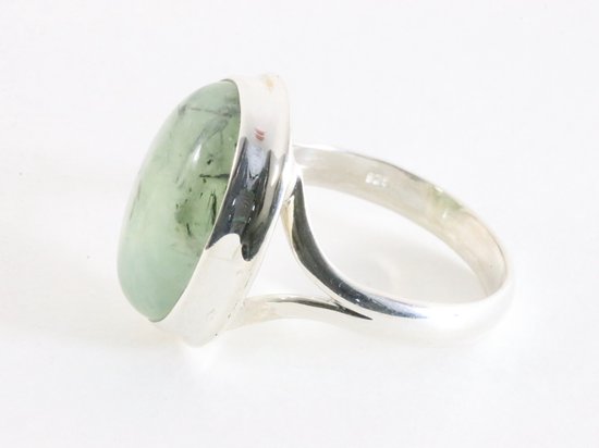 Hoogglans zilveren ring met prehniet afbeelding 2