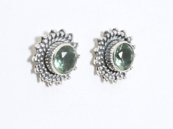 Bewerkte zilveren oorstekers groene amethist afbeelding 2