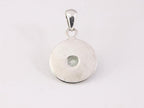 Fijne bewerkte ronde zilveren hanger met groene amethist afbeelding 3
