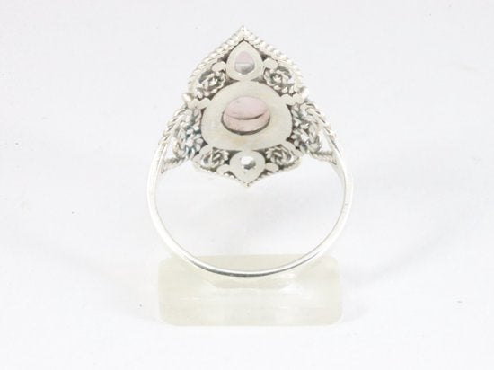 Opengewerkte zilveren ring met perzik maansteen afbeelding 3