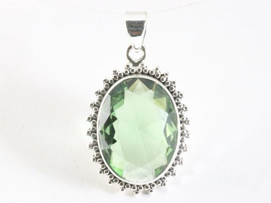 Bewerkte zilveren hanger met groene amethist afbeelding 4