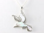 Zilveren kolibrie hanger met parelmoer aan ketting afbeelding 4