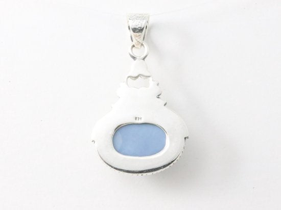 Bewerkte zilveren hanger met blauwe opaal afbeelding 3