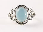 Bewerkte zilveren ring met blauwe chalcedoon afbeelding 4