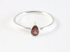 Fijne hoogglans zilveren ring met granaat afbeelding 4