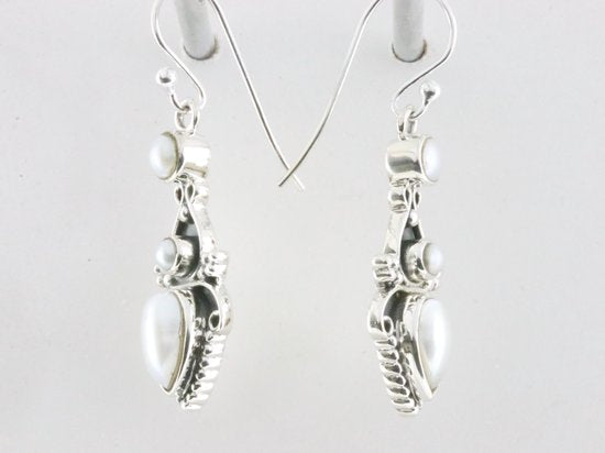 Bewerkte zilveren oorbellen met parel afbeelding 2