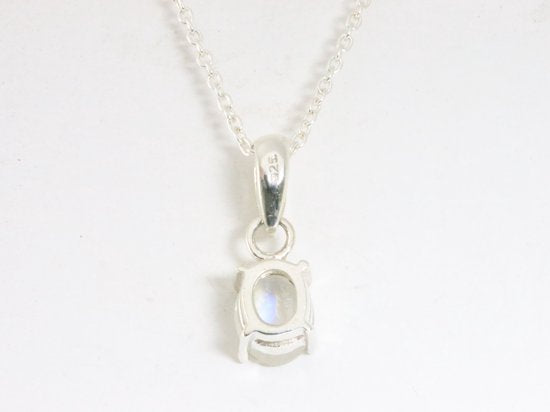 Fijne zilveren hanger met regenboog maansteen aan ketting afbeelding 3