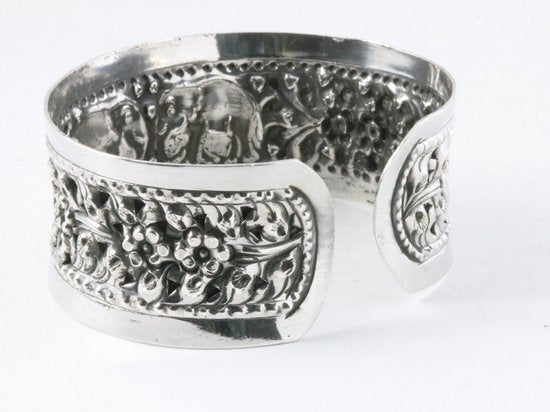 Brede zilveren klemarmband met olifanten afbeelding 3