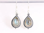 Bewerkte zilveren oorbellen met labradoriet afbeelding 4