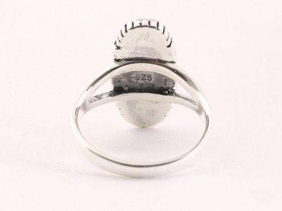 Langwerpige bewerkte zilveren ring met blauwe schelp afbeelding 3