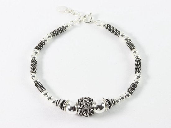 Fijne bewerkte zilveren kralenarmband afbeelding 1