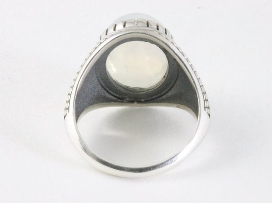 Zware bewerkte zilveren ring met regenboog maansteen afbeelding 3