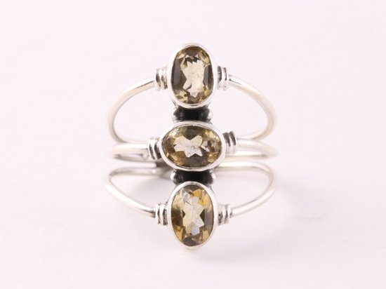 Opengewerkte zilveren ring met 3 citrien stenen afbeelding 4