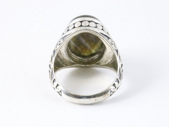 Zware bewerkte zilveren ring met labradoriet afbeelding 3