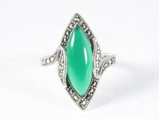 Langwerpige zilveren ring met groene agaat en marcasiet afbeelding 4