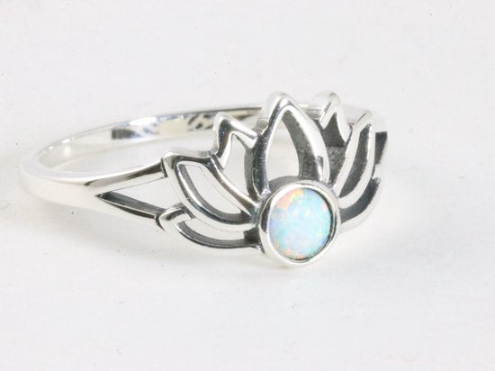 Opengewerkte zilveren lotus bloem ring met welo opaal afbeelding 1