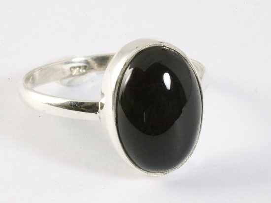 Ovale zilveren ring met onyx afbeelding 1