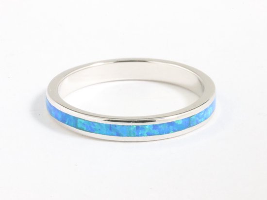 Fijne zilveren ring met Australische opaal afbeelding 1