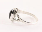 Fijne bewerkte zilveren ring met onyx afbeelding 2